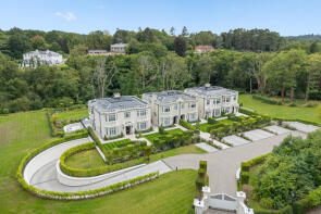 3, Wentworth Hall, Wentworth Drive, Virginia Water GU25 4LE