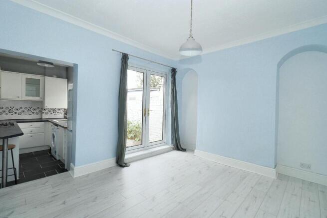 2 bed Terraced for sale Image 10