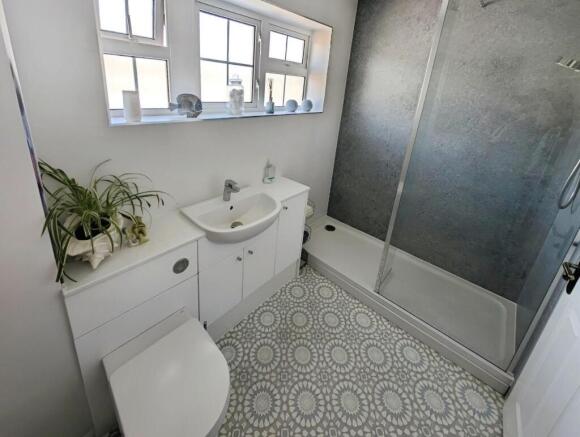 50785c34-shower.jpg