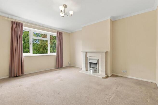 Derwent Drive, Petts Wood, Orpington photo 2