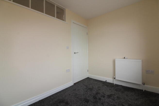 3 bed House to rent Image 9
