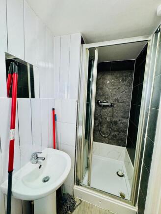 IMG-20250814-WA00...