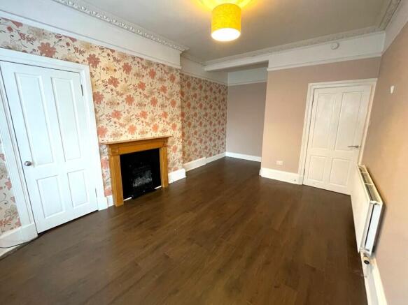 Lounge/dining area