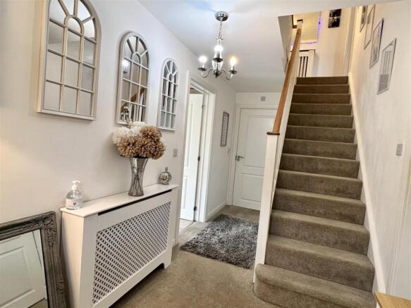 3 bed Detached for sale Image 7