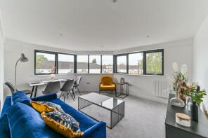 Flat 3, 6, Fairview Road, Norbury, London SW16 5PY
