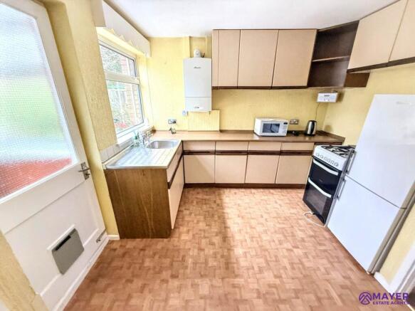 5, Masefield Gardens, Plymouth photo 4