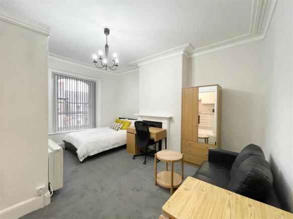 Flat 4_-3.jpg