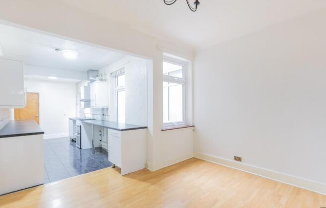 Kitchen / Dining