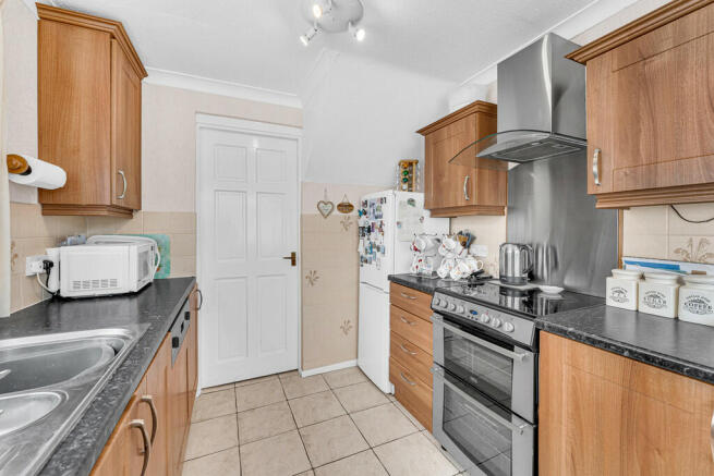 39 NARROW LANE-27