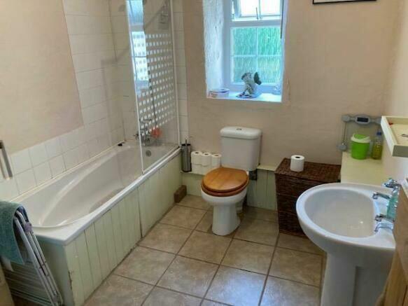 Photo 8