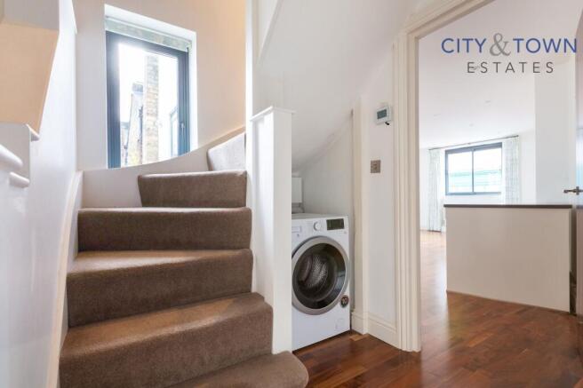 1st floor landing