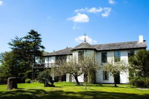 The Cloisters, Rope Hill, Lymington SO41 8NE