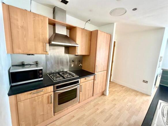Fitted Kitchen: