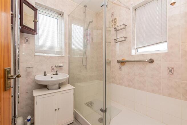 Hertford Road, Kettering photo 4