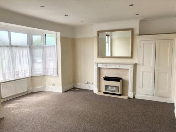 3 bed Flat to rent Image 5