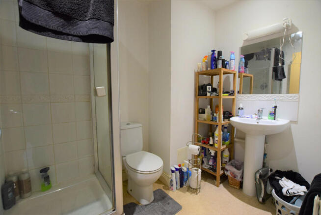 EN SUITE