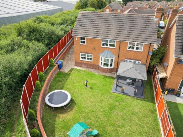 4 bed Detached for sale Image 4