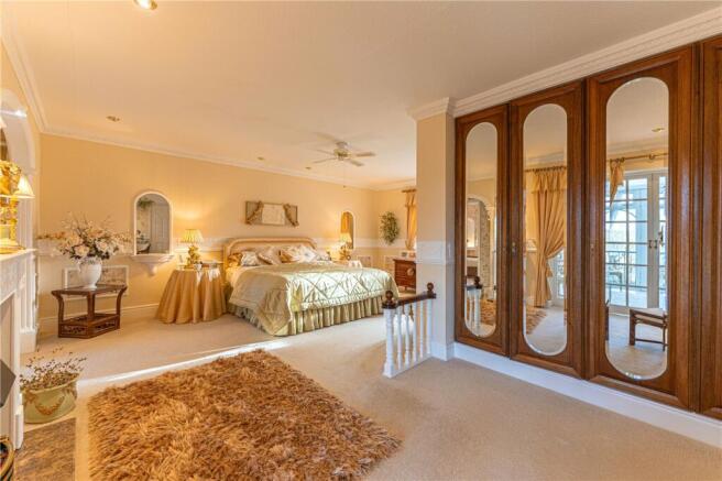Master Bedroom - Dre