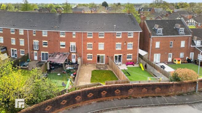 Cambrian Crescent, Marshfield, CF3 2TD photo 4