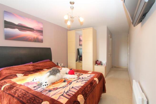 Bedroom1c.JPG