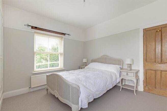 Bedroom 1-2.jpg