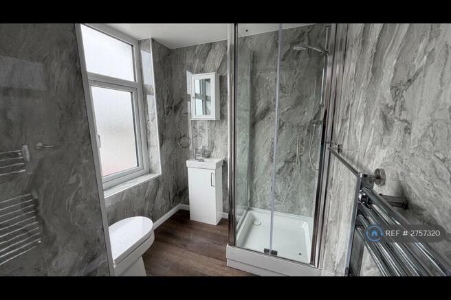 Room 4 Ensuite