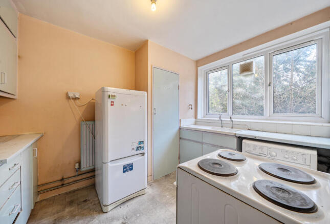 1400727-16-696a50...