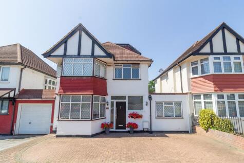 Broadfields Avenue, Edgware, HA8