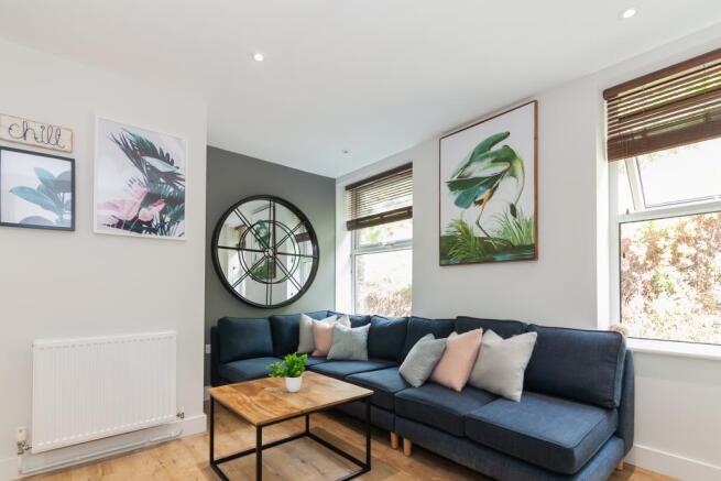 6 bed Flat to rent Image 10