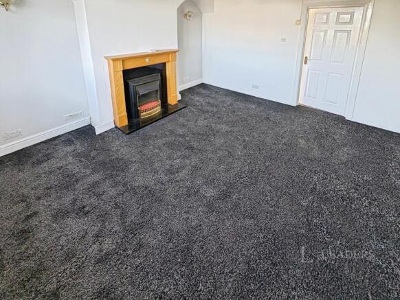 3 bed Terraced to rent Image 4