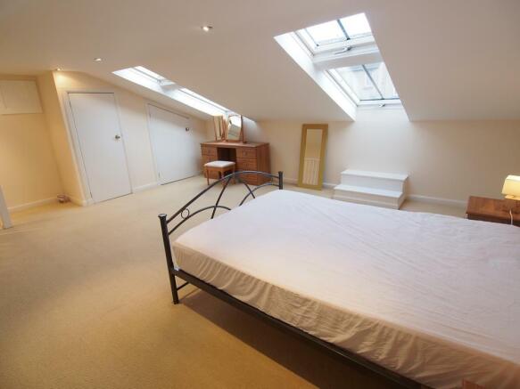 Bedroom (2)