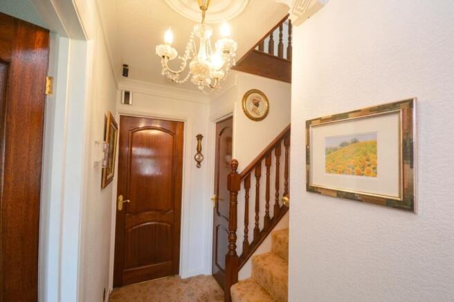 4 bed Detached for sale Image 11