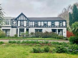 Flat 1, 2 Sandlea House, Sandlea Park, Wirral CH48 0QF