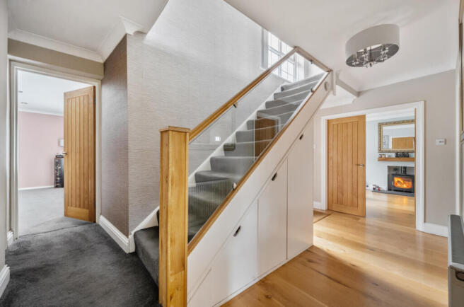 1385280-37-692840...