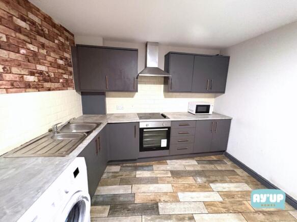 1 bed House Share to rent Image 4