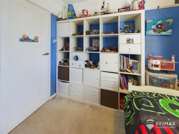 Bedroom 3 (2).jpg