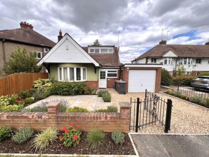 Duston Road, Duston, Northampton NN5