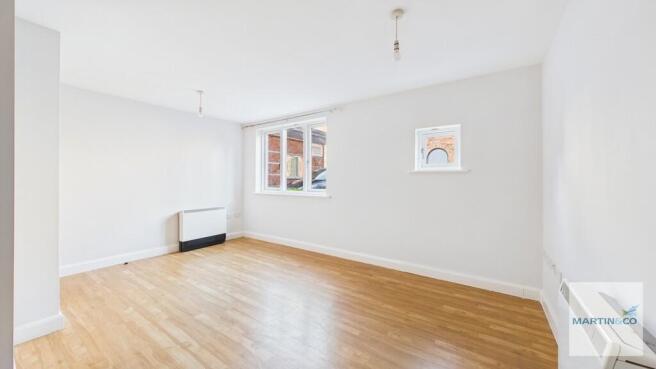 CAM05325G0-PR0105...