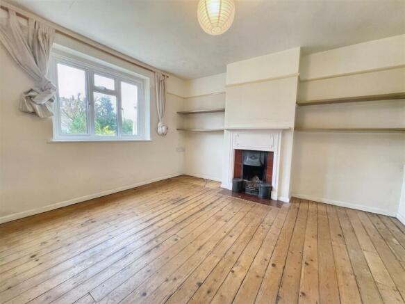 2 - Semi-detached House for Auction, Long Ashton.j
