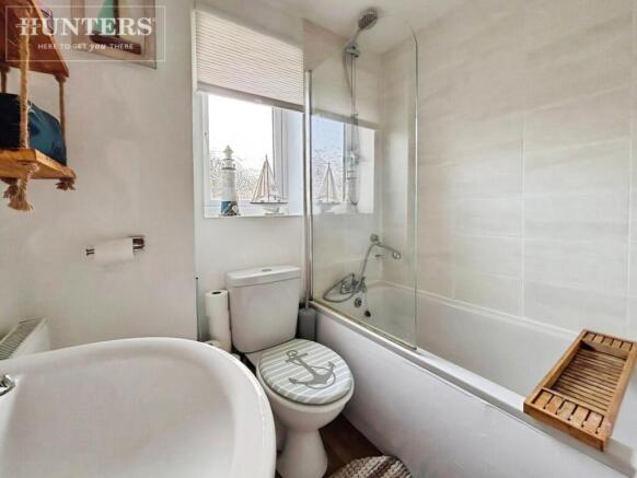 3 bed Semi-Detached for sale Image 12