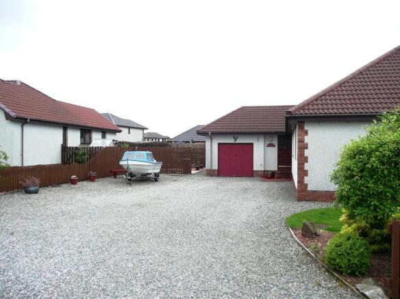 Drive / Garage