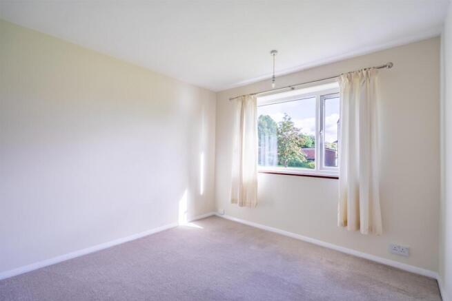 2 bed Flat to rent Image 6
