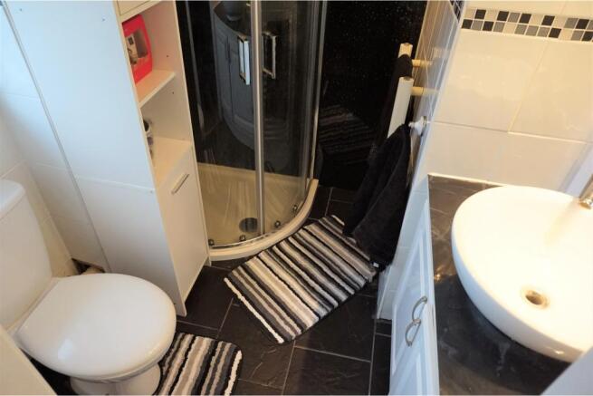 Master En-suite