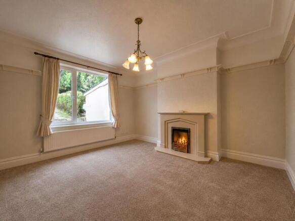 3 bed Semi-Detached to rent Image 6
