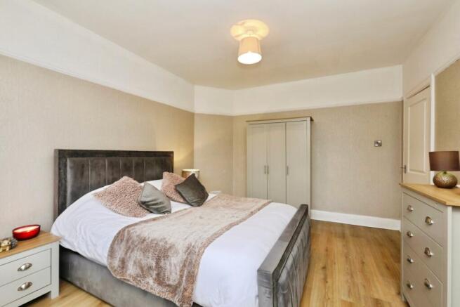 3 bed Bungalow for sale Image 8