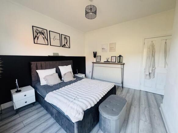 2 bed Terraced to rent Image 4