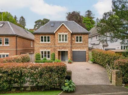 Drakes Close, Esher, KT10