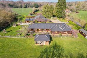 Stable Barn, Dropmore Road, Slough SL1 8NF
