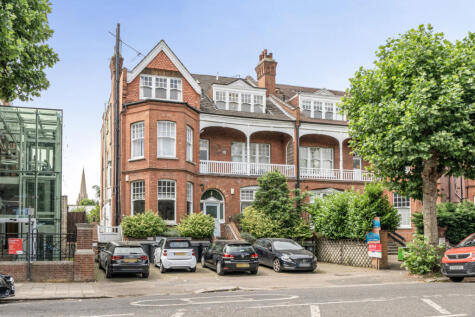 Queens Avenue, Muswell Hill, London, N10