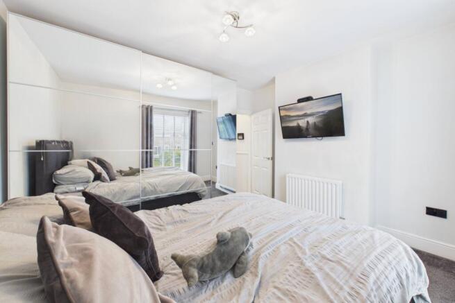 3 bed Terraced for sale Image 7